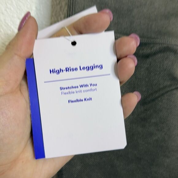 NWT- Joy Lab-high rise seamless cropped legging- brown- Size Small - Picture 11 of 14